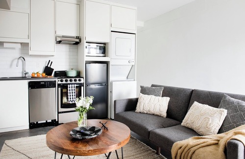 Poncey-Highland Apartment | The Scarlet - Downtown Balcony Skyline