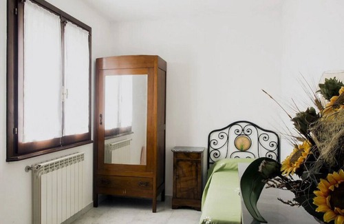 Campagnatico Other | THE SCENTS OF THE GARDEN - POMEGRANATE APARTMENT