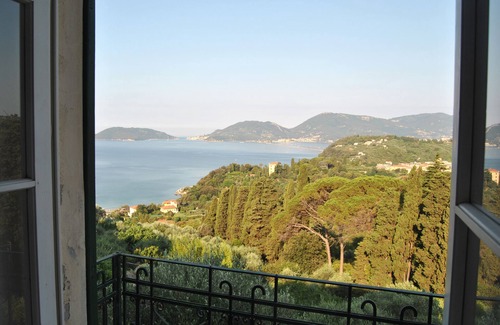 Pugliola Apartment | The sea in a room