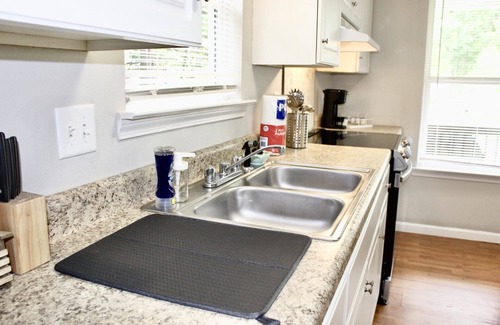 Gulfport House | The Sea Willow : A Charming Gulf Coast Cottage