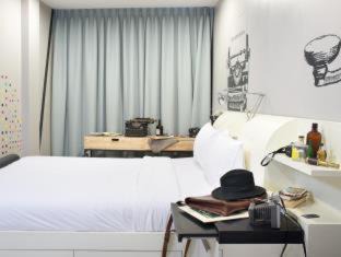 Talat Yot House | The Secret Service