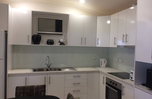 Clinton House | The Shack Port Clinton | Your gateway to beachside fun, history, and relaxation!