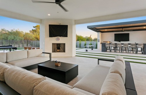 Central Scottsdale House | The Showstopper Luxury Villa - Sleeps 22