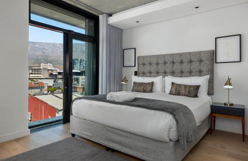 Cape Town City Centre Apartment | The Signature 603