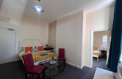 Manchester Apartment | The Silva Noire
