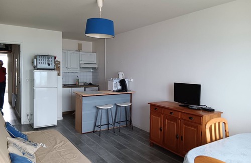 Courseulles-sur-Mer Apartment | the sirocco superb sea view