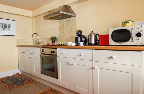 Chysauster Apartment | THE SLIPWAY, pet friendly, country holiday cottage in Penzance