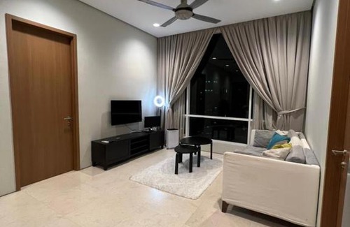 Golden Triangle Resort | The SOHO Suite KLCC by Dory