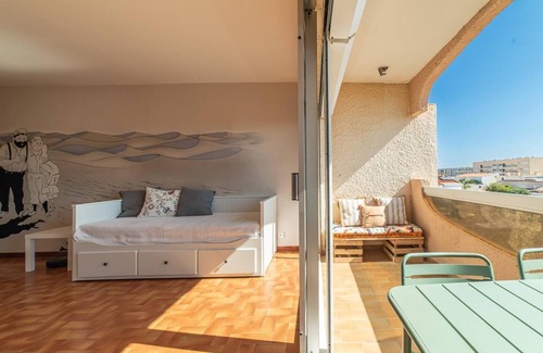 Port-la-Nouvelle Apartment | The sound of the waves