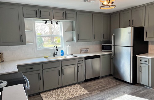 Monroeville House | The Southern Pecan