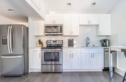 Greenwood House | The Spa Experience at Cute as a Button!