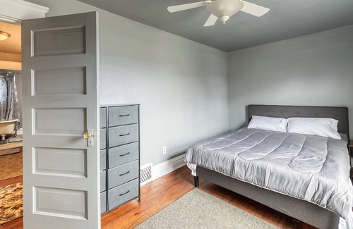 Lansing House | The Spartan Den