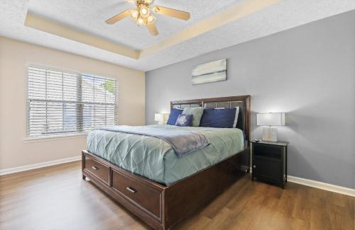 Lynn Haven House | The Splash Pad Sleeps 13 w Pool Patio and Garage