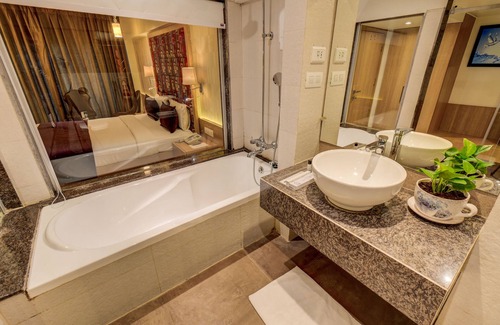 Nashik Hotel | The SSK Solitaire Hotel & Banquets