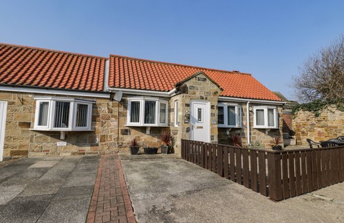 Marske-by-the-Sea Cottage | THE STABLES, family friendly, with a garden in Marske-By-The-Sea