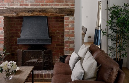 Eartham House | The Stables, Seabeach Farm