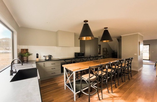 Dinner Plain Ski Chalet | The Staggerinn - Dinner Plain