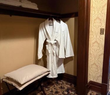 Wilkes-Barre Bed & Breakfast | The Stegmaier Mansion Guest House