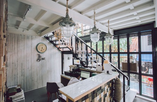 Satun Hotel | The Street Hostel