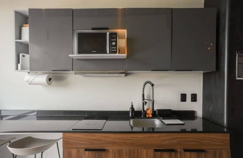 Benito Juarez Apartment | The Striped Loft Modern Elegance-Centric location