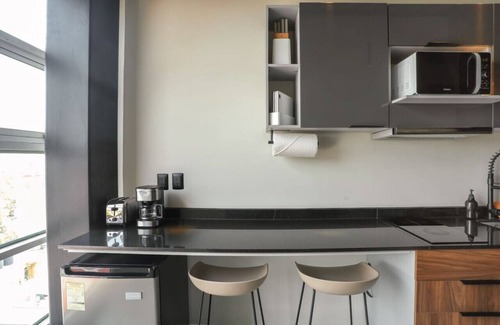 Benito Juarez Apartment | The Striped Loft Modern Elegance-Centric location