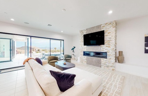 Dove Mountain House | The Sunrise Perch