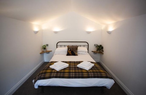Knutsford Bed & Breakfast | The Tens at Owen House Farm