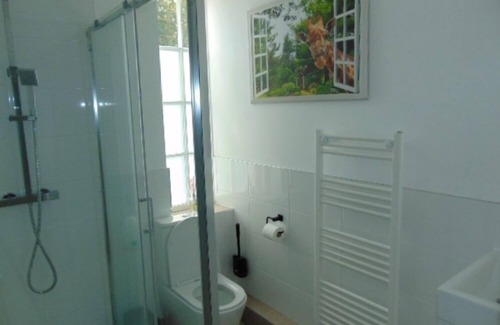 Loughborough Bed & Breakfast | The Three Crowns