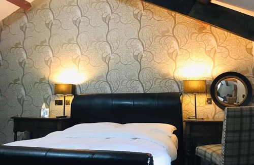 Banbury Hotel | The Three Pigeons