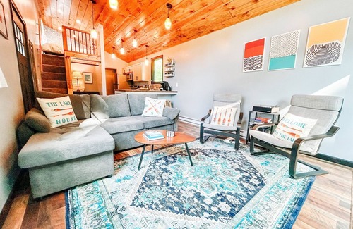 Oakland Cottage | The Tiny House @ Deep Creek Lake - centrally located to everything Deep Creek