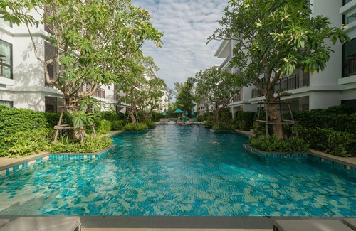 Rawai Hotel | The Title by Sure