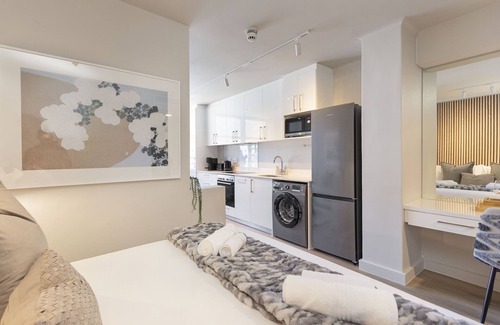 Cape Town City Centre Apartment | The Tokyo Studio - Studio Apartment, Sleeps 2
