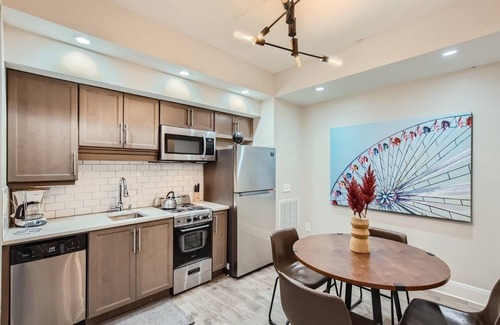 Oak Lawn Apartment | The Tranquil One-Bed - Lemmon 102