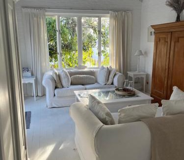 Onrus Apartment | The Treehouse Suite