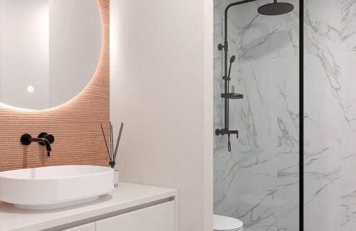 Kissimmee Hotel | The Vietta Hotel | Double Double Pool View | Near Disney’s Wide World of Sports