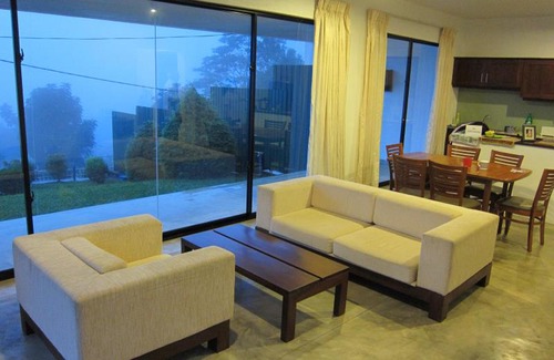 Katukitula Hotel | The View at Glenloch - Home Stay