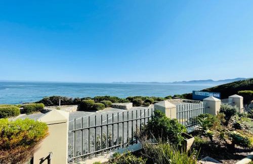 De Kelders Apartment | The View at Whale Cove De Kelders