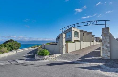 De Kelders Apartment | The View at Whale Cove De Kelders