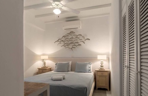 Ano Mera Villa | The Villa on Sea, Saint Anna Beach