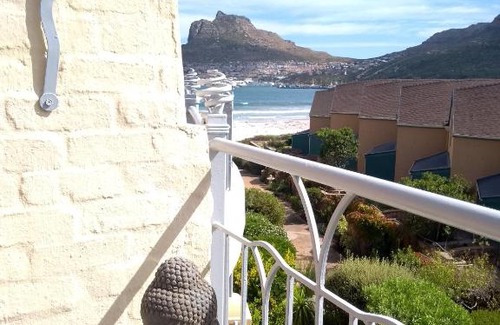 Scott Estate Apartment | The Village apartment with beach and mountain views