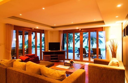 Maprao Island Hotel | The Village Coconut Island