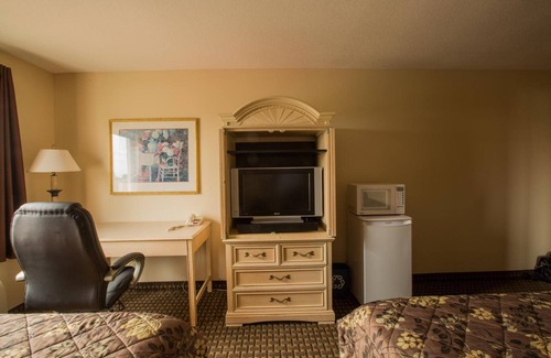 Elora Hotel | The Village Inn