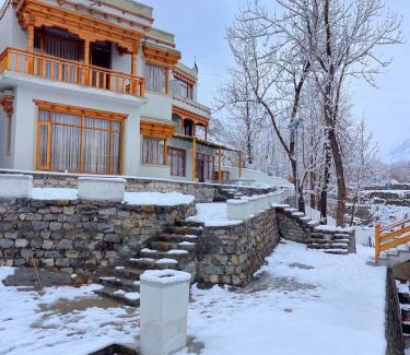 Leh Resort | The Vintage Villas Resort Ladakh