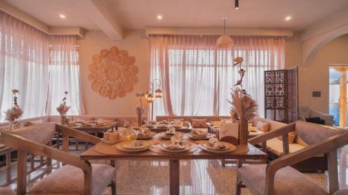 Leh Resort | The Vintage Villas Resort Ladakh