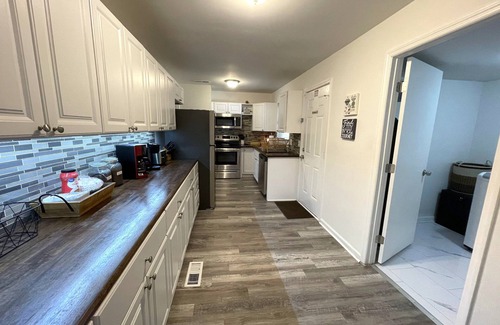 Center Point House | The Vista/Luxe Upscale Immaculate Spacious