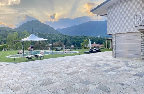 Gavardo Villa | The Wallace Temple