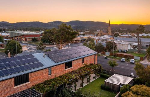 Central Mudgee House | The Warehouse Heritage Elegance in Central Mudgee