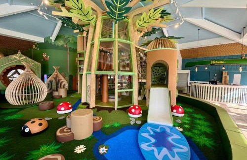 South Cerney House | The Warren