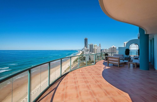 Main Beach Apartment | The Waterford on Main Beach