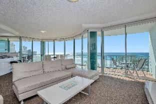 Main Beach Resort | The Waterford on Main Beach